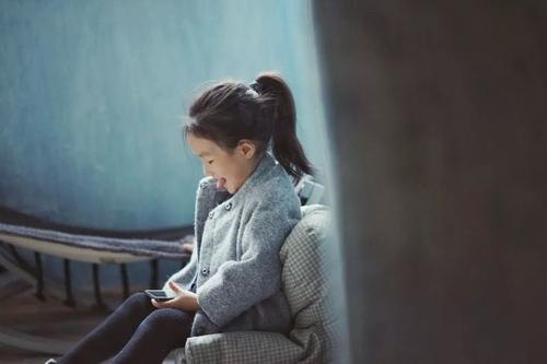 都说女孩富养男孩要穷养，这种方法可取吗配图1